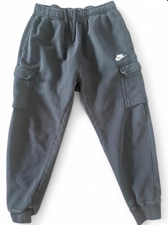 Nike Pants - Nike Women’s cargo sweatpants medium